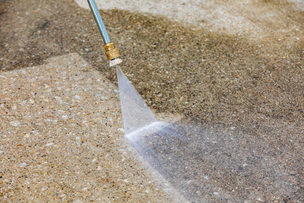 Best Playground Equipment Cleaning  in Saratoga Springs, NY